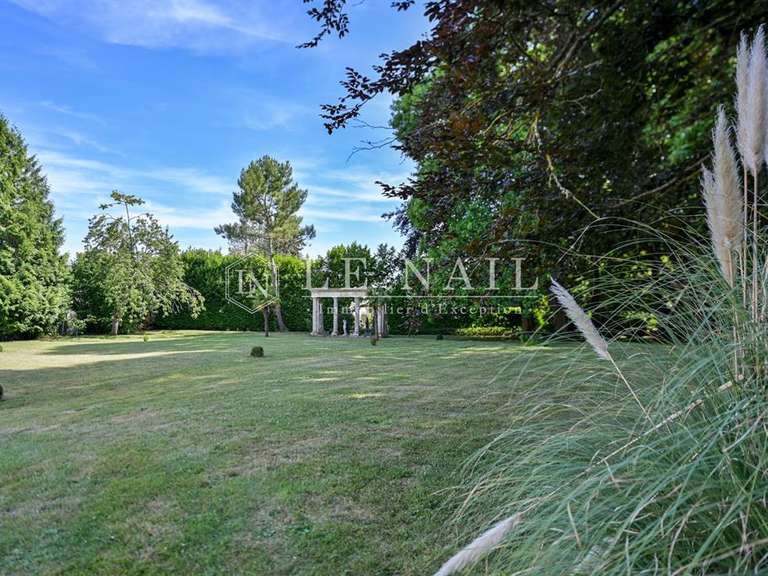 Propriété Caen - 14 chambres - 533m²