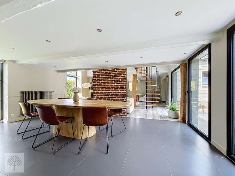 Propriété Caëstre - 5 chambres - 215m²