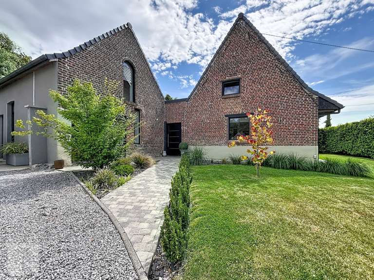 Propriété Caëstre - 5 chambres - 215m²