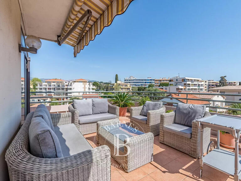 Sale Apartment with Sea view Cagnes-sur-Mer - 3 bedrooms