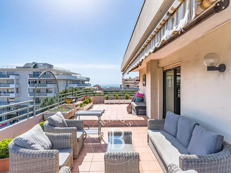 Sale Apartment with Sea view Cagnes-sur-Mer - 3 bedrooms