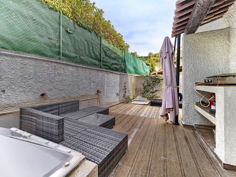 Apartment with Sea view Cagnes-sur-Mer - 4 bedrooms - 128m²