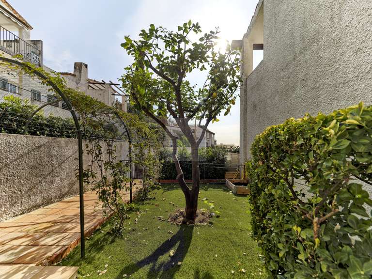 Apartment with Sea view Cagnes-sur-Mer - 4 bedrooms - 128m²