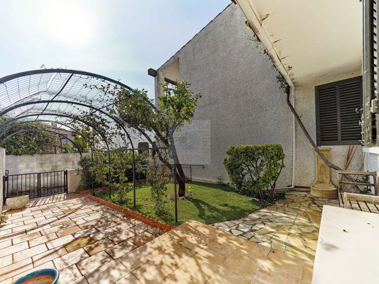 Apartment with Sea view Cagnes-sur-Mer - 4 bedrooms - 128m²