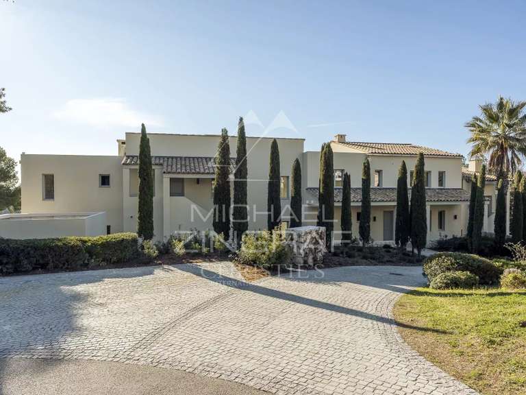 Apartment Cagnes-sur-Mer - 3 bedrooms - 200m²