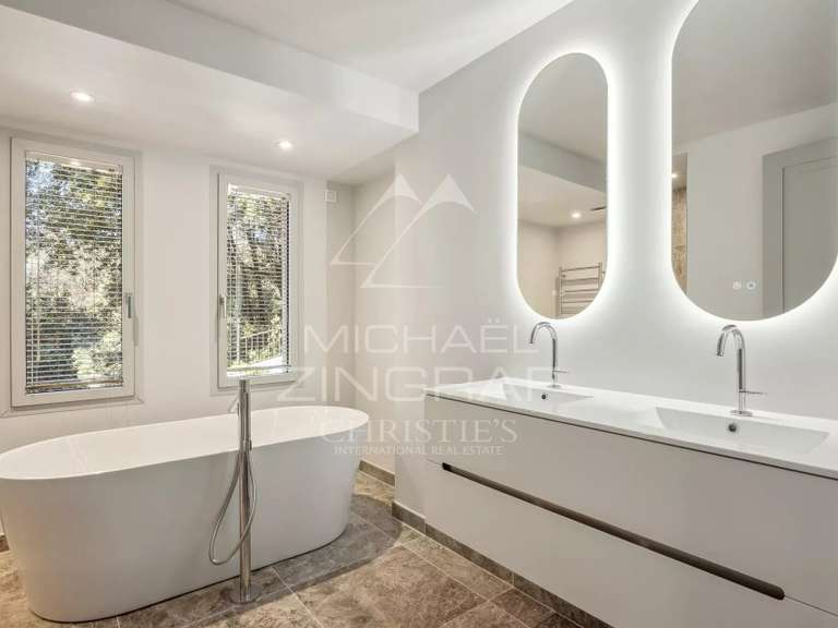 Apartment Cagnes-sur-Mer - 3 bedrooms - 200m²