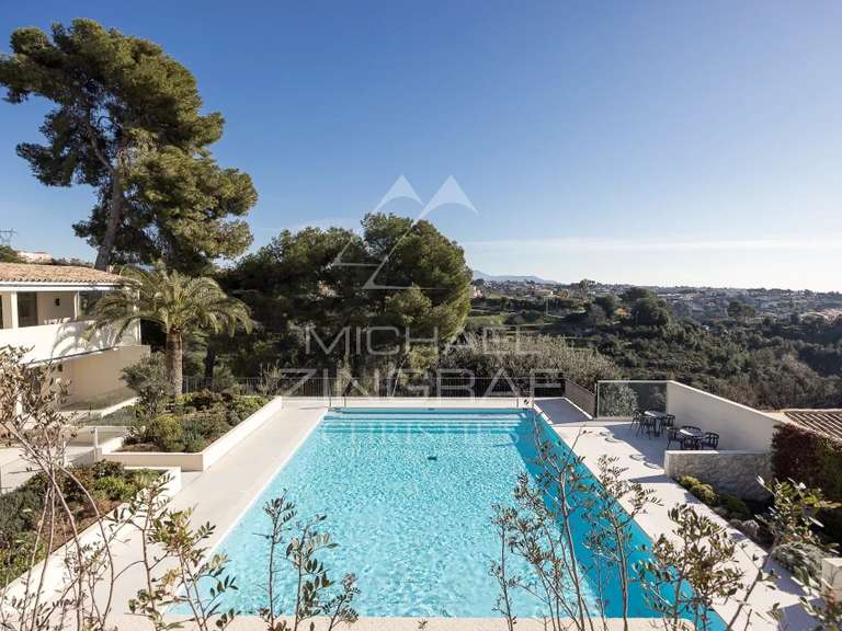 Apartment Cagnes-sur-Mer - 3 bedrooms - 141m²