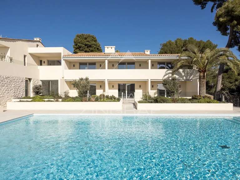 Apartment Cagnes-sur-Mer - 3 bedrooms - 141m²