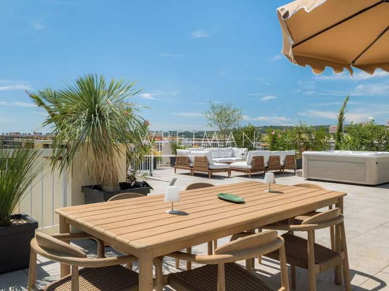 Apartment with Sea view Cagnes-sur-Mer - 3 bedrooms - 116m²