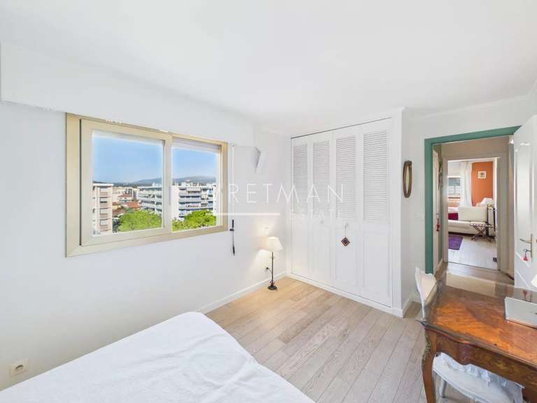 Apartment with Sea view Cagnes-sur-Mer - 3 bedrooms - 109m²