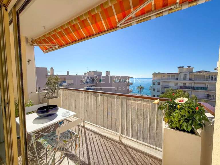 Apartment with Sea view Cagnes-sur-Mer - 3 bedrooms - 109m²