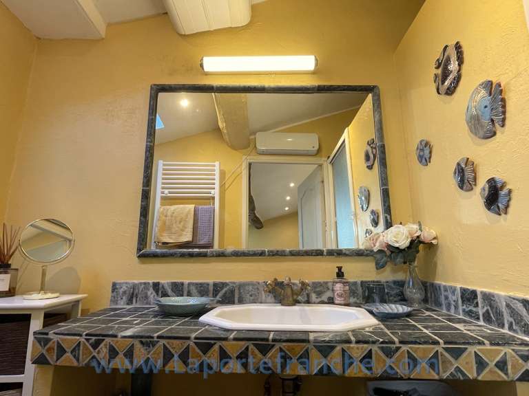 House Cagnes-sur-Mer - 2 bedrooms - 104m²