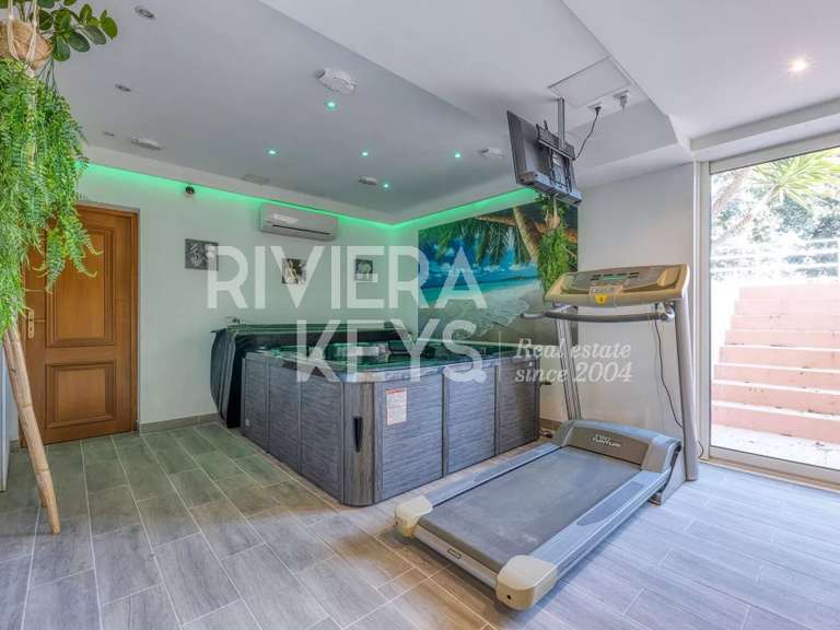 House Cagnes-sur-Mer - 4 bedrooms - 426m²