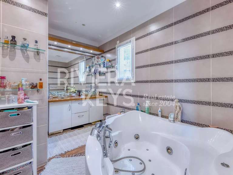 House Cagnes-sur-Mer - 4 bedrooms - 426m²