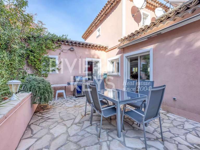 House Cagnes-sur-Mer - 4 bedrooms - 426m²