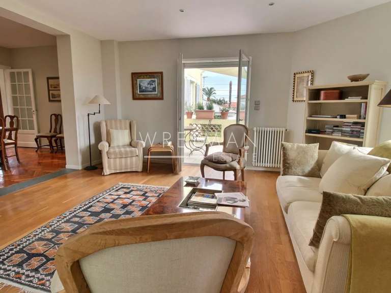 Maison Cagnes-sur-Mer - 4 chambres - 180m²