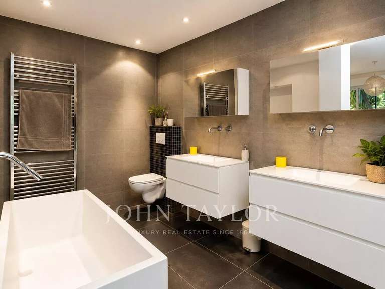 Maison Cagnes-sur-Mer - 7 chambres - 406m²