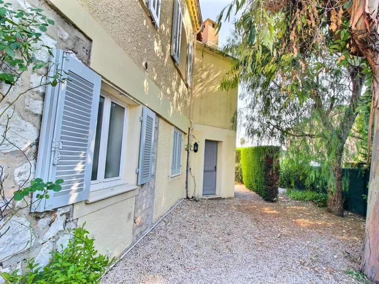 Maison Cagnes-sur-Mer - 4 chambres - 180m²