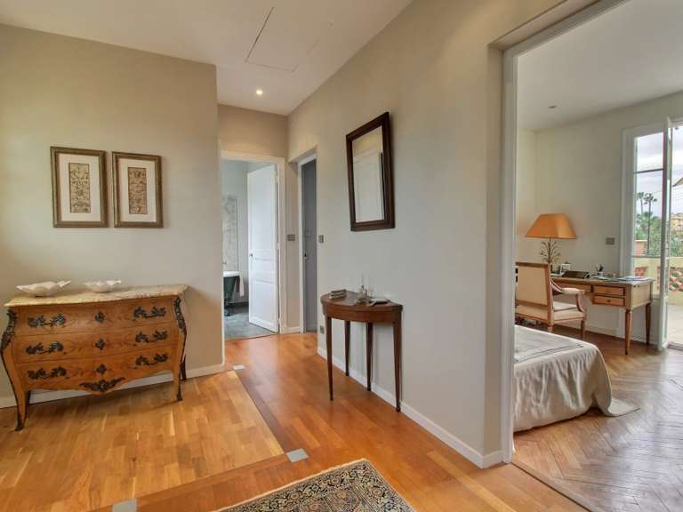 Maison Cagnes-sur-Mer - 4 chambres - 180m²