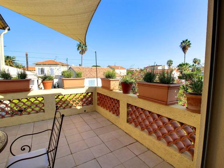 Maison Cagnes-sur-Mer - 4 chambres - 180m²