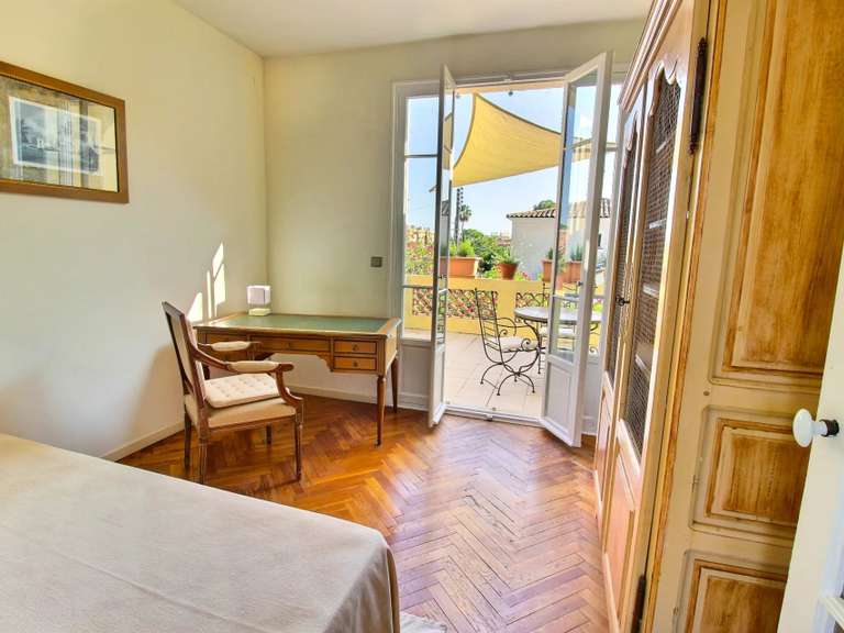Maison Cagnes-sur-Mer - 4 chambres - 180m²