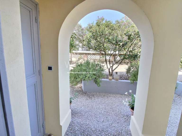House Cagnes-sur-Mer - 4 bedrooms - 180m²