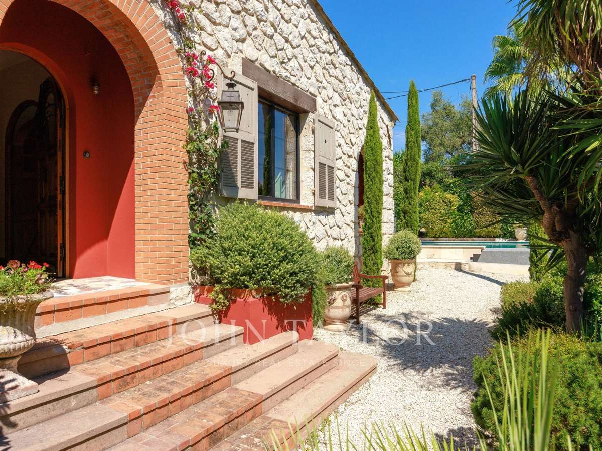 House Cagnes-sur-Mer