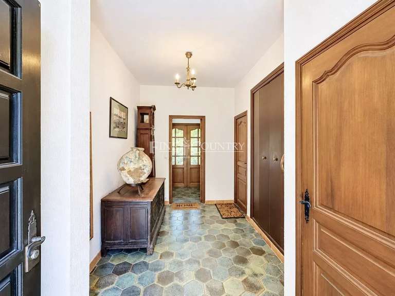 House Cagnes-sur-Mer - 5 bedrooms - 223m²