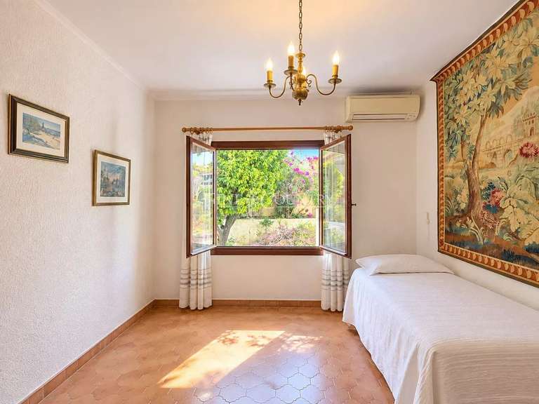House Cagnes-sur-Mer - 5 bedrooms - 223m²
