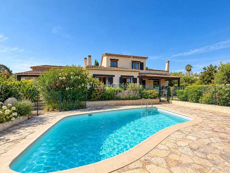 House Cagnes-sur-Mer - 5 bedrooms - 223m²