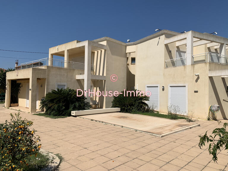 Villa Cagnes-sur-Mer - 6 chambres - 228m²