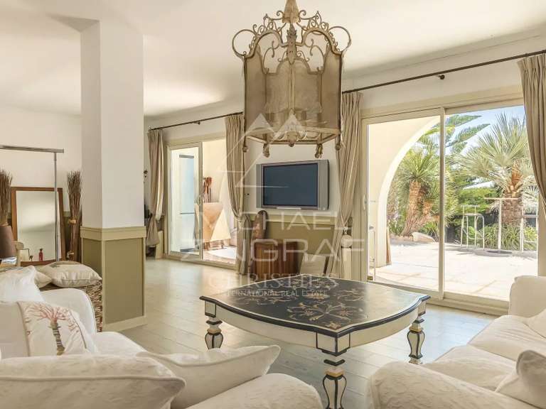 Villa Cagnes-sur-Mer - 6 chambres - 330m²