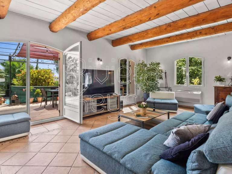 Villa with Sea view Cagnes-sur-Mer - 6 bedrooms - 188m²