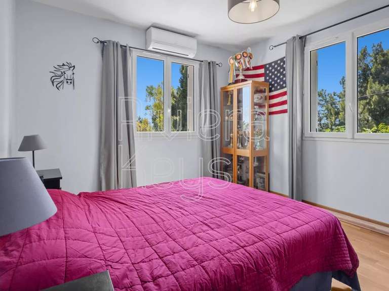 Villa with Sea view Cagnes-sur-Mer - 6 bedrooms - 188m²