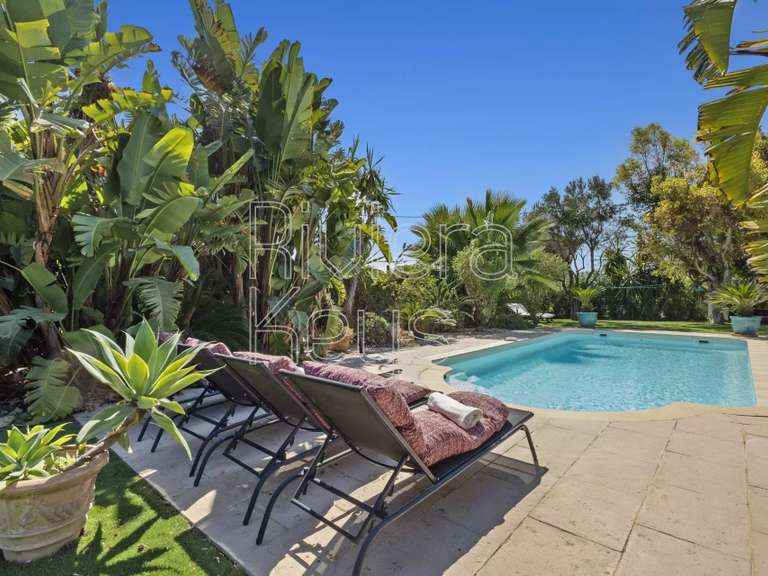 Villa with Sea view Cagnes-sur-Mer - 6 bedrooms - 188m²