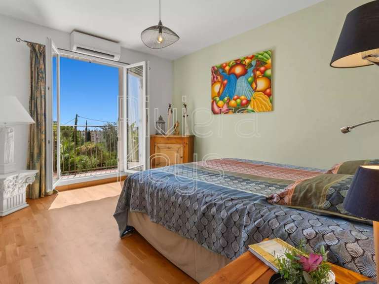 Villa with Sea view Cagnes-sur-Mer - 6 bedrooms - 188m²