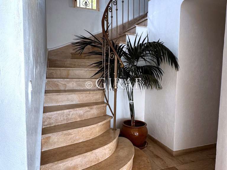 Villa with Sea view Cagnes-sur-Mer - 4 bedrooms - 205m²