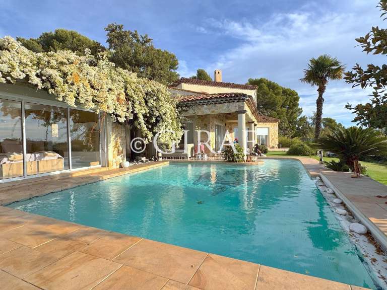 Villa with Sea view Cagnes-sur-Mer - 4 bedrooms - 205m²