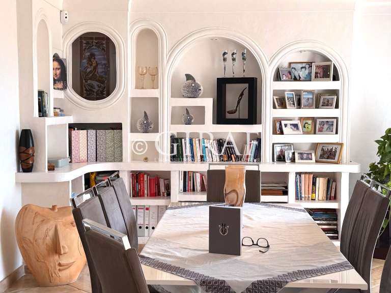 Villa with Sea view Cagnes-sur-Mer - 4 bedrooms - 205m²