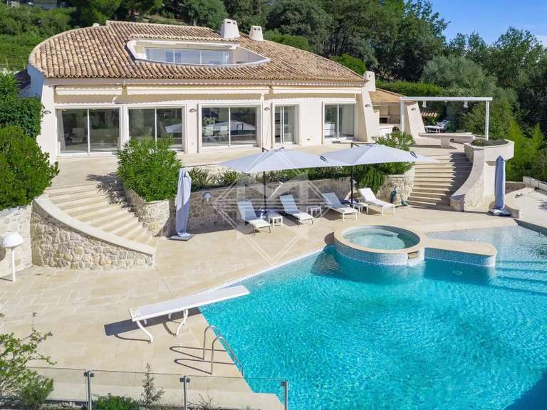 Villa Cagnes-sur-Mer - 8 chambres - 6933m²