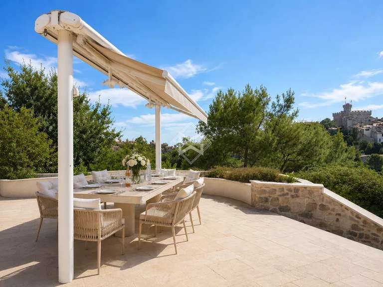 Villa Cagnes-sur-Mer - 8 chambres - 6933m²