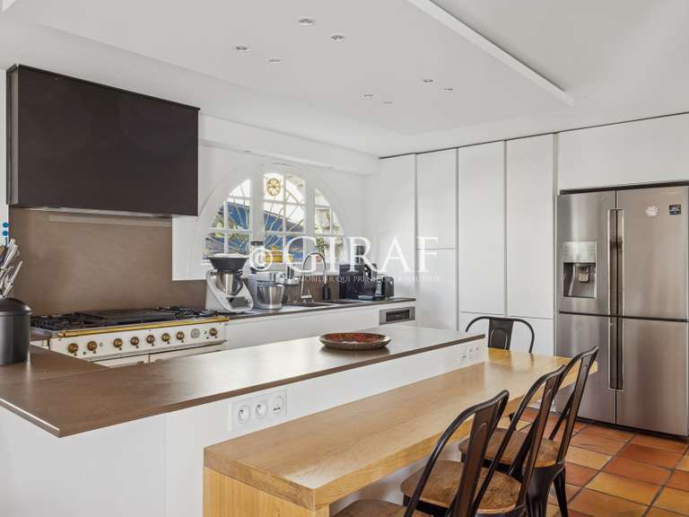 Villa Cagnes-sur-Mer - 5 chambres - 220m²