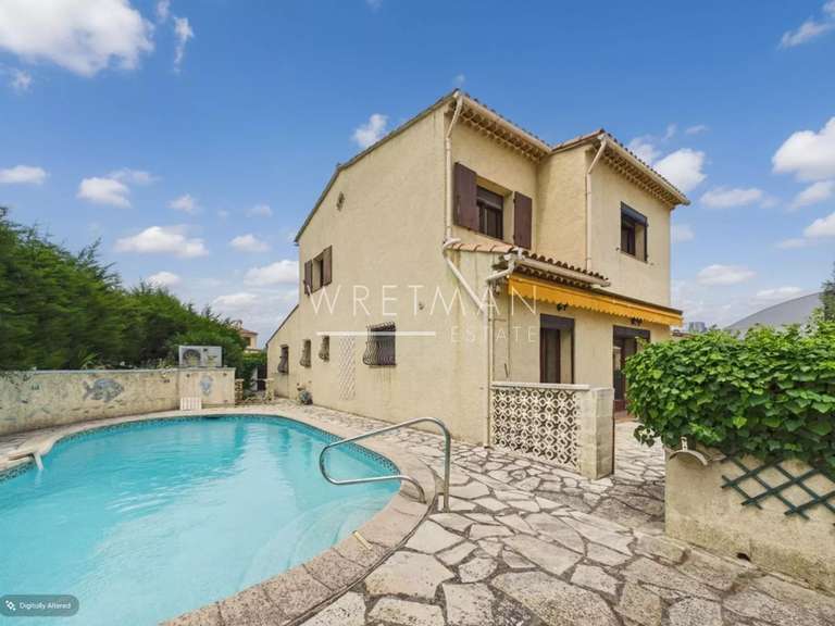 Villa Cagnes-sur-Mer - 4 chambres - 138m²