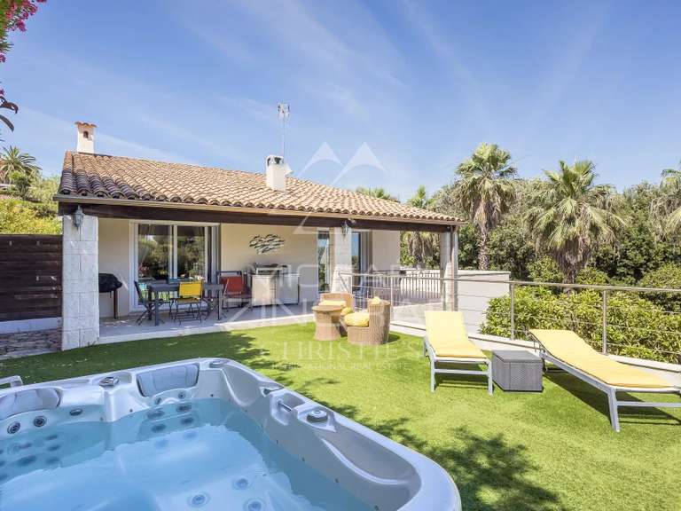 Villa Cagnes-sur-Mer - 5 chambres - 236m²