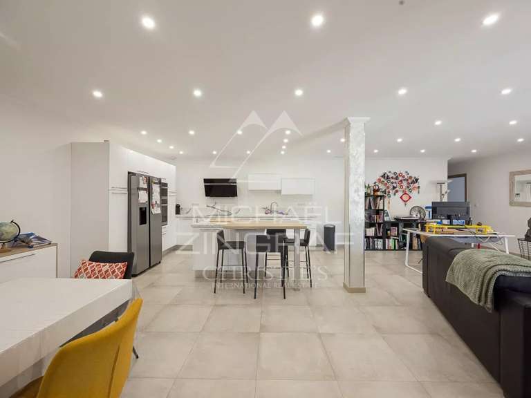 Villa Cagnes-sur-Mer - 5 chambres - 236m²
