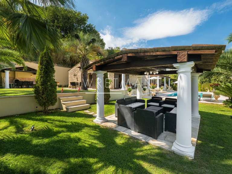 Villa Cagnes-sur-Mer - 4 chambres - 215m²