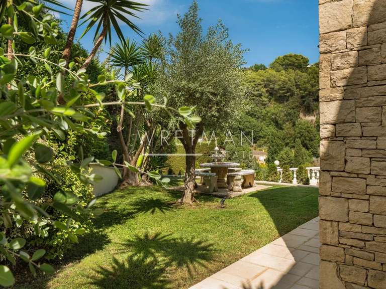 Villa Cagnes-sur-Mer - 4 chambres - 215m²