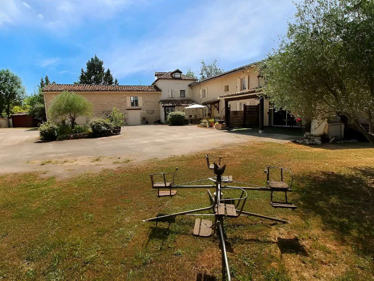 Property Cahuzac-sur-Vère