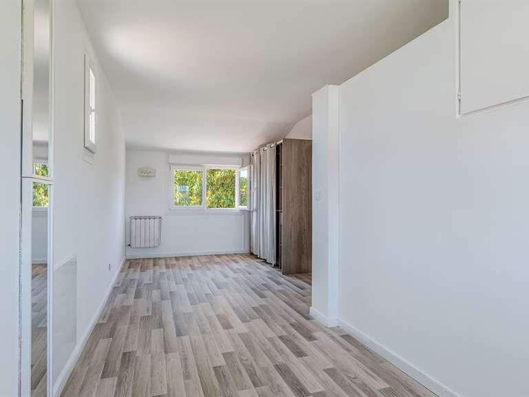 Maison Cailloux-sur-Fontaines - 4 chambres - 170m²