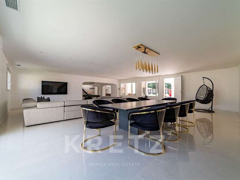 House Caissargues - 6 bedrooms - 402m²